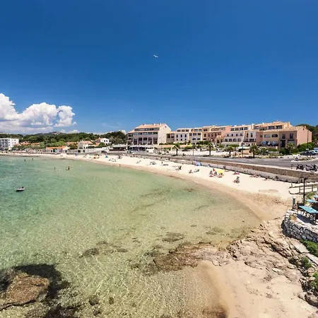 Espadon - A 100m De La Avec 4 Couchages Mae-1491 * Six-Fours-les-Plages